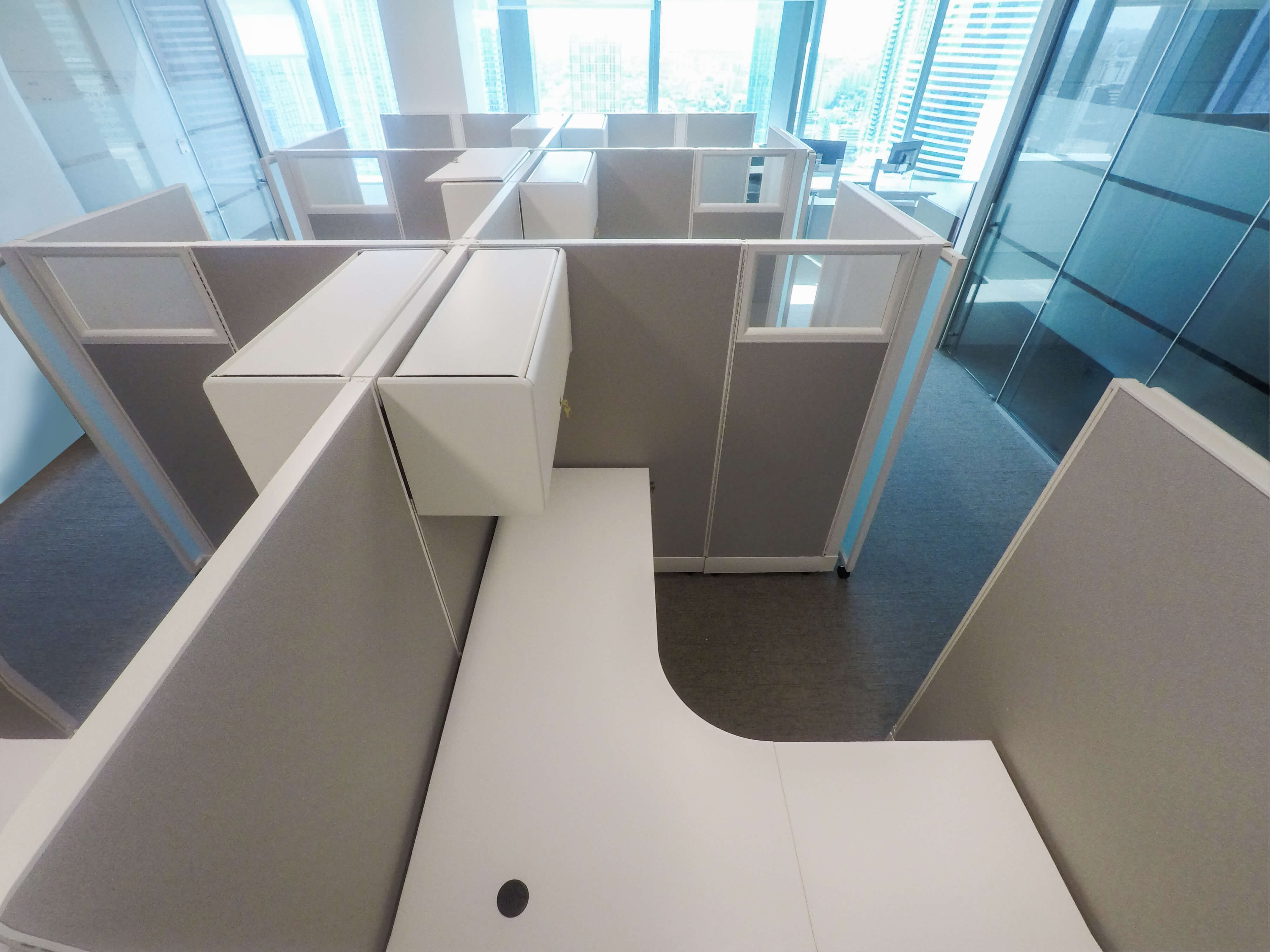 L shaped cubicles 529 2